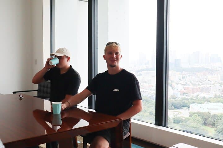 Tokyo Guest House and Imperial Residence Aerial View Experience — photo 7