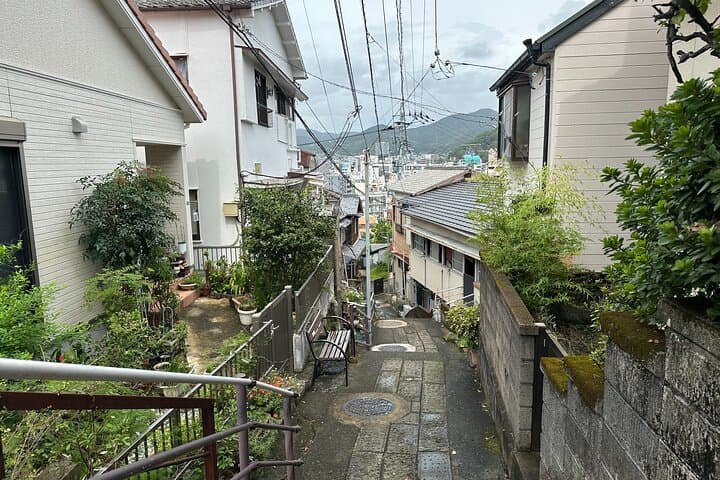 Cats & Hidden Alleyways: a Kitty-themed Walking Tour in Nagasaki — photo 7