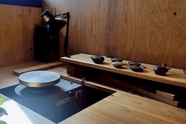 Tokoname Pottery and Teapots Studio Visit and Town Tour — photo 7