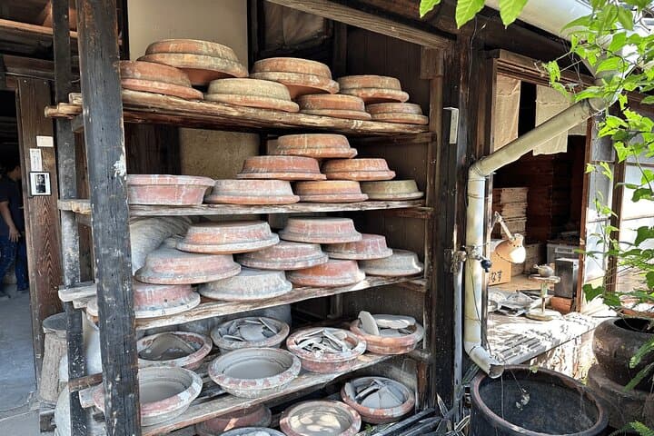 Tokoname Pottery and Teapots Studio Visit and Town Tour — photo 10