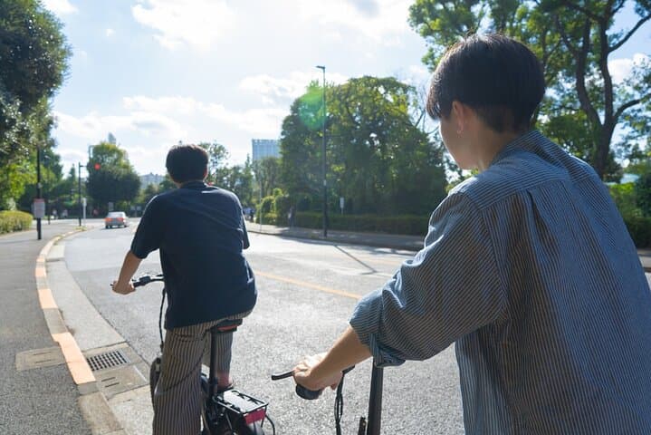 Tokyo: Private 2-Hour E-Bike Ride, City or Imperial Palace — photo 13