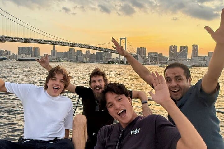 Tokyo Private Night Cruise Experience — photo 3
