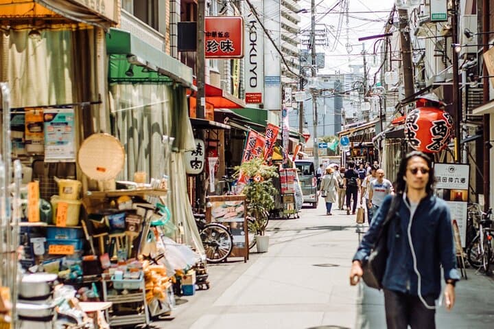 Osaka Shopping Experience with a Local – Private & Personalized — photo 5
