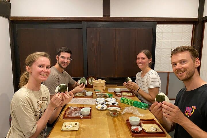 Takayama Rice Ball and Miso Soup Making at a buddhist temple — photo 9