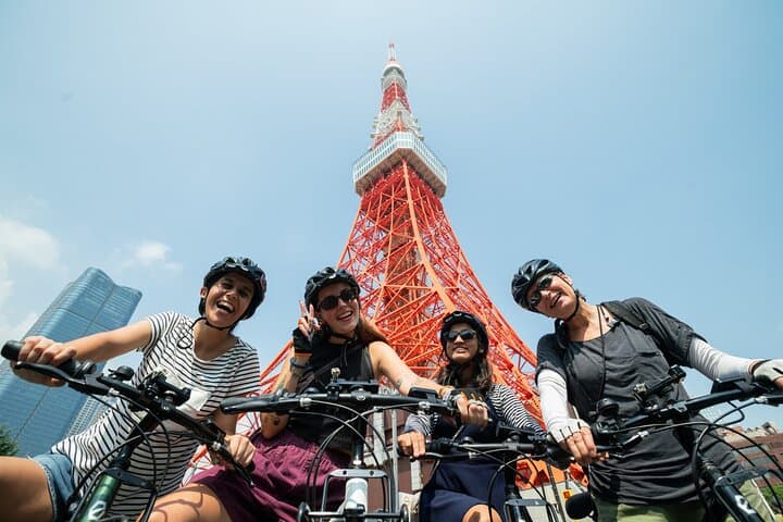 Tokyo Tower Area 3h Guided Cycling Tour