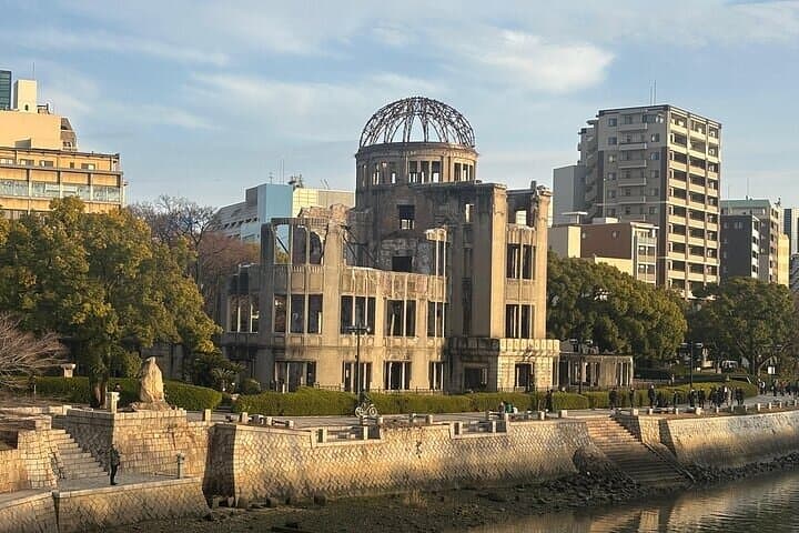 Hiroshima: Peace Memorial Park and Atomic Bomb Dome Tour — photo 2