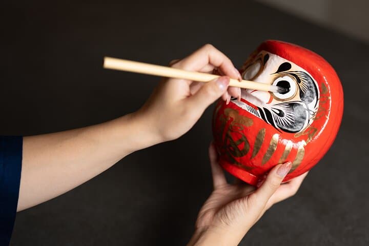 [Osaka] Traditional Daruma Art: Paint Your Own Lucky Charm — photo 2