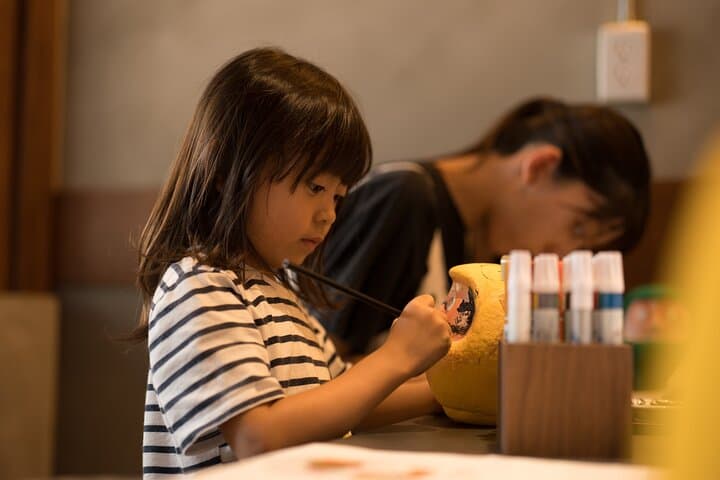 [Osaka] Traditional Daruma Art: Paint Your Own Lucky Charm — photo 4