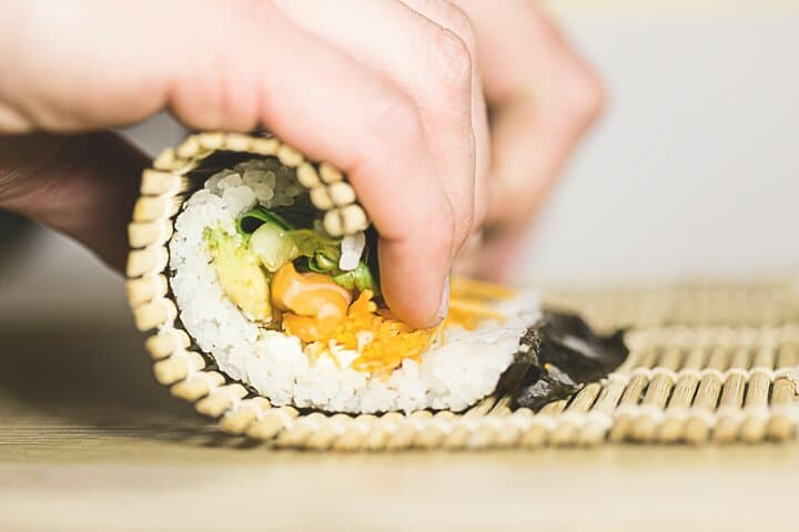 Tokyo : Hand-Roll Sushi Class, Skytree view & Asakusa Tour — photo 20