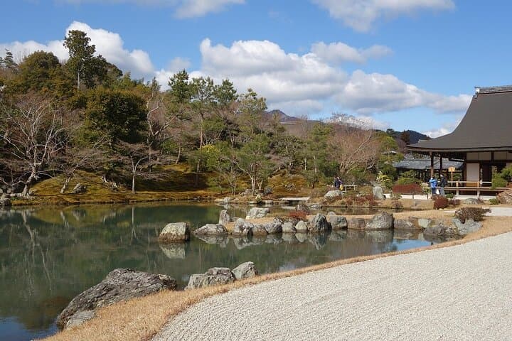 Kyoto: Arashiyama Early Access Bamboo & Temple Tour — photo 13