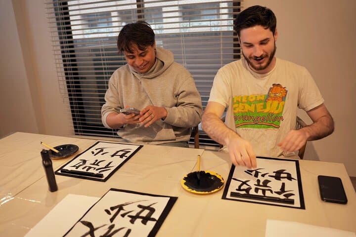 Japanese Calligraphy and Tea Ceremony Class in Osaka — photo 4