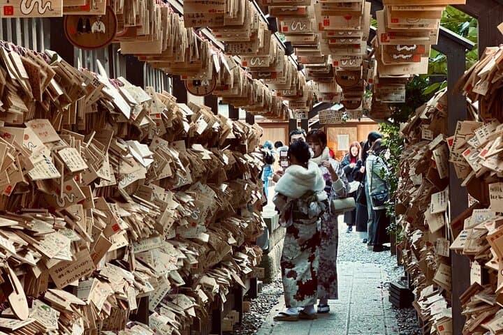 Kawagoe Cultural Tour Kimono Rickshaw Sake and Local Flavors — photo 1