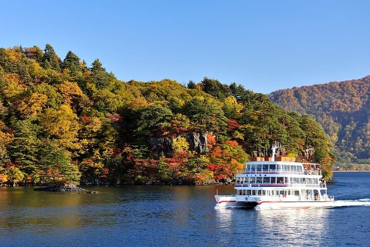 Lake Towada Cruise and Oirase Gorge Drive with Hakkoda Ropeway — photo 6