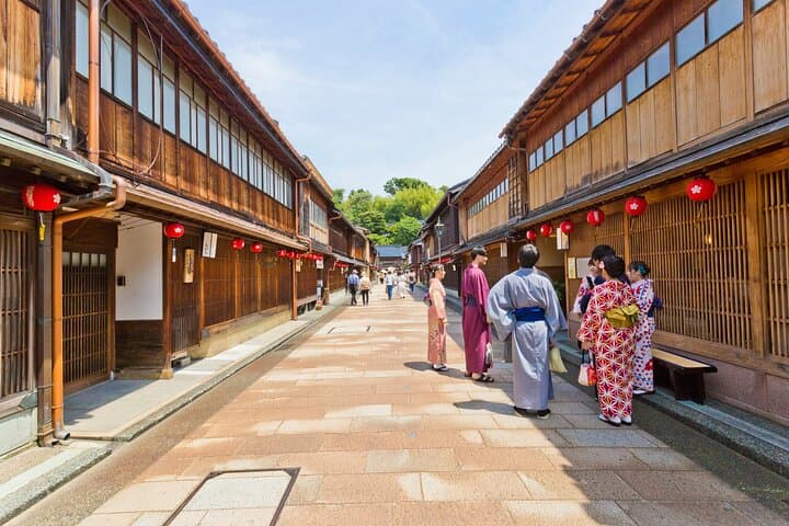 Private Shore Tour Half Day of Kanazawa Highlights — photo 2