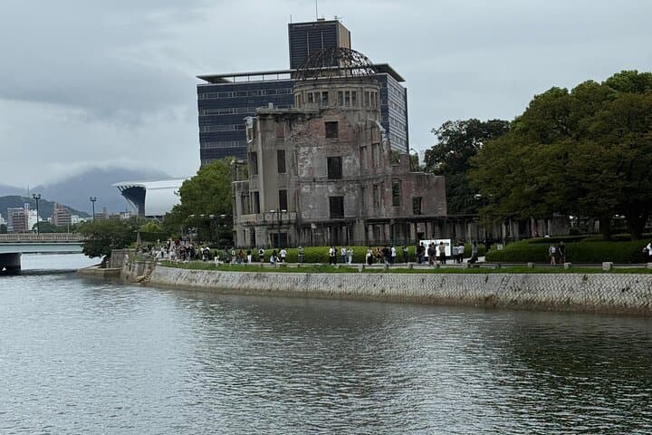 Hiroshima: From Tragedy to Peace Memorial Park Tour. — photo 6