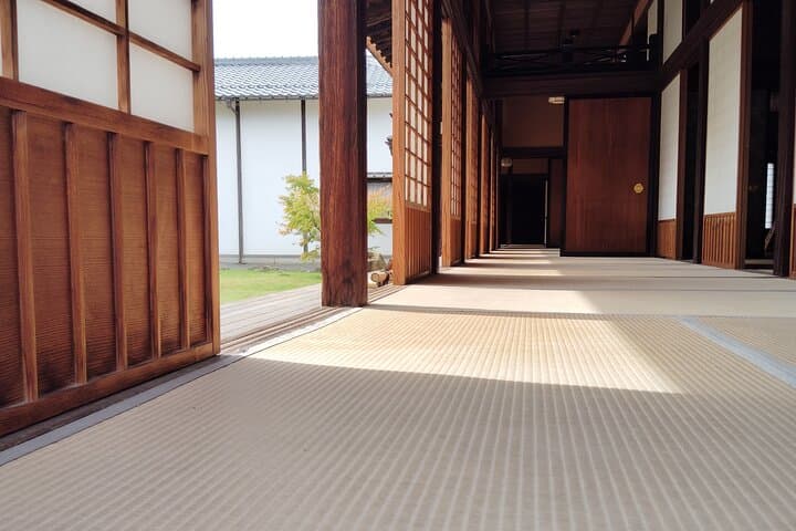 Shiga: Future World Heritage Site Hikone Castle Guided Tour — photo 4