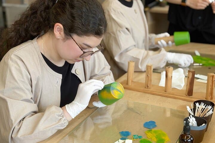 Urushi Lacquerware Craft Workshop in Kyoto's Nishijin District — photo 3