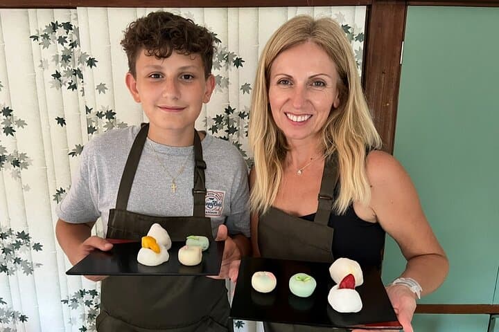 Mochi・Matcha sweets Making Class Near Shibuya at private house — photo 2