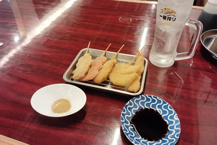 Shiga: Hikone Bar-Hopping Tour with Local Food and Drinks — photo 2