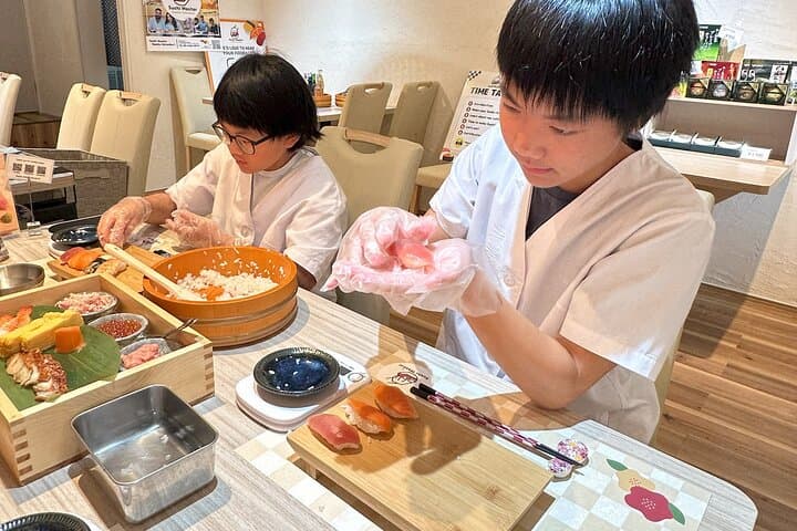 Osaka Sushi Making Class – Hands-On Nigiri & Rolls (Same-Day OK) — photo 7