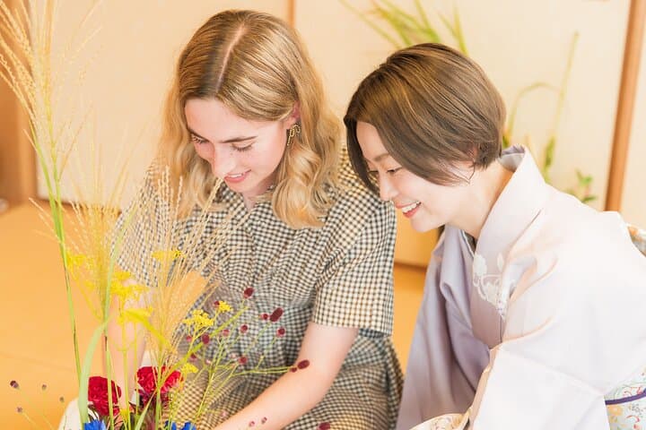 Authentic Ikebana Experience in Tokyo near Shinjuku — photo 1