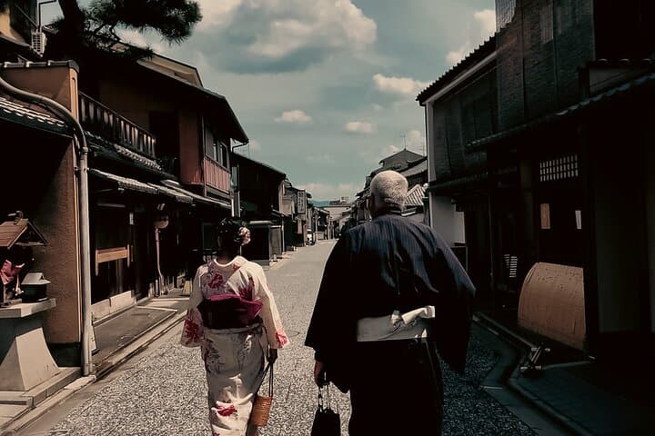 Cinematic Portrait Film Experience in Kyoto with Local Filmmaker — photo 1