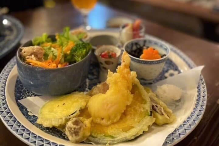 Osaka Half-day E-bike Adventure: Minoh Falls & Katsuoji Temple — photo 8