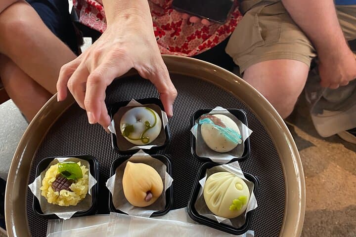 Taste of Kanazawa (Food tasting in Omicho Market & Higashi Chaya) — photo 5