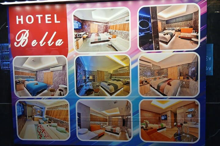 Tokyo Downtown Akihabara Tour And Dinner Party Adults Only — photo 4