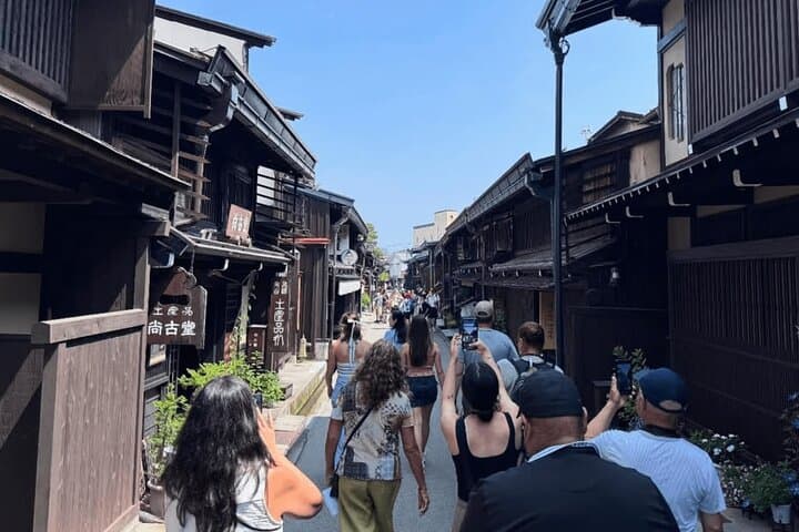 Roam Takayama - 'Pay as you Wish' Walking Tour