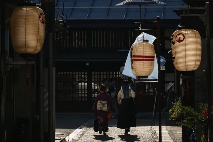 Roam Takayama - 'Pay as you Wish' Walking Tour — photo 3