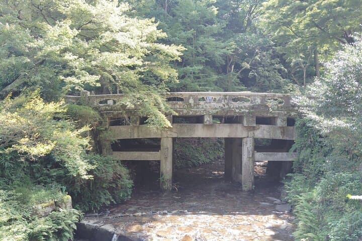 Shiga: Sakamoto Walking Tour of Stone Walls Faith and History — photo 8