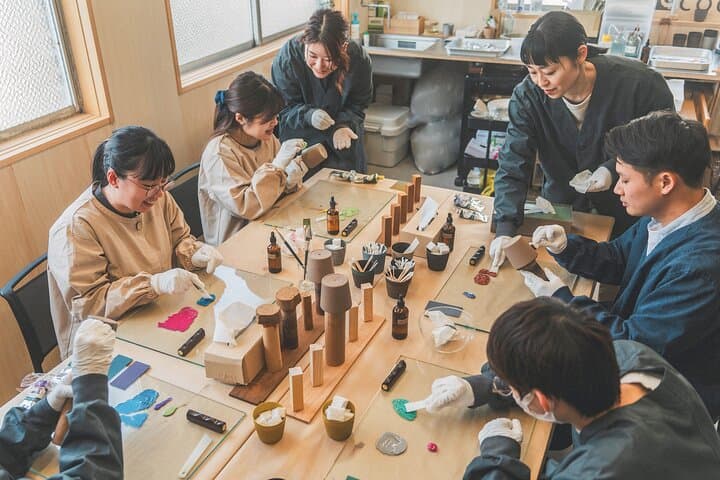 Urushi Lacquerware Craft Workshop in Kyoto's Nishijin District — photo 2