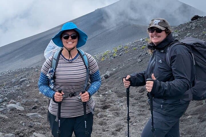 Mt Fuji Day Tour, Hiking Shiraito Falls and Hoei Crater — photo 3