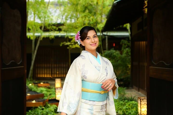 Kimono in Kyoto Stylish Makeover and Location Photography — photo 8