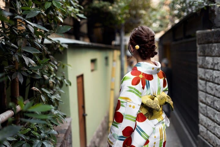 Kyoto Gion Geisha District Walking Tour — photo 1