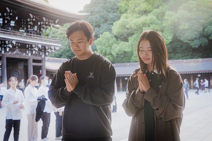 Tokyo: Private Meiji Shrine & Harajuku Walking Tour — photo 2