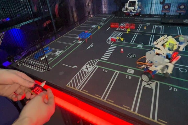 Giant Robot Boarding and Piloting Experience in Tokyo — photo 8