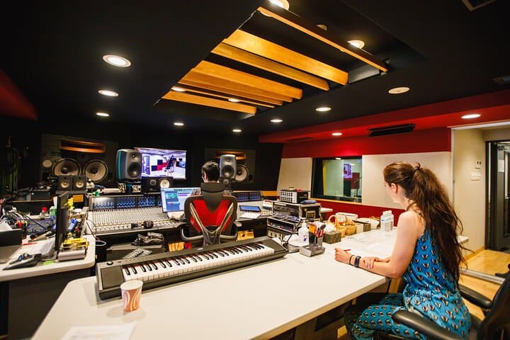 Osaka Professional Vocal Recording of Japanese Anime Songs — photo 12