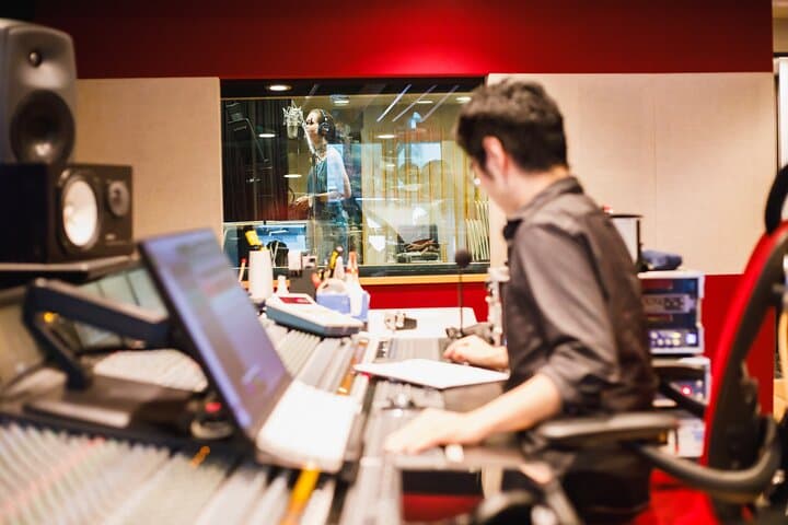 Osaka Professional Vocal Recording of Japanese Anime Songs — photo 13