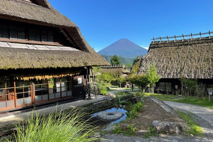 Muslim Friendly Mt. Fuji Tour with Halal Lunch and Prayer Time — photo 16