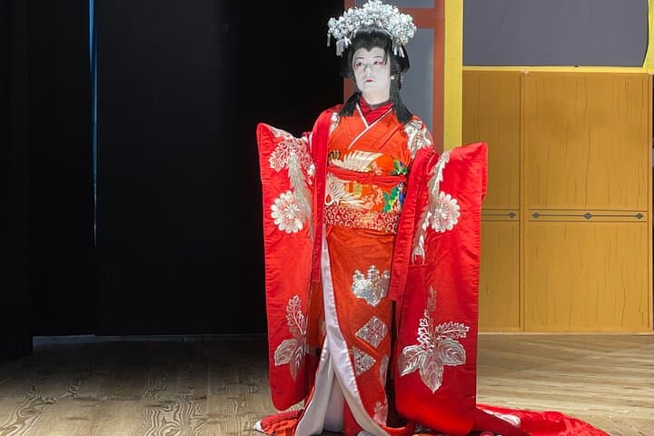 Authentic Kabuki Transformation & Mini Performance at Aioiza Gifu — photo 16