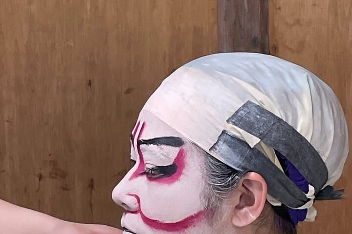 Authentic Kabuki Transformation & Mini Performance at Aioiza Gifu — photo 7