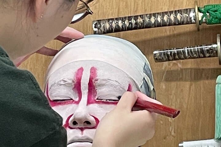 Authentic Kabuki Transformation & Mini Performance at Aioiza Gifu — photo 6