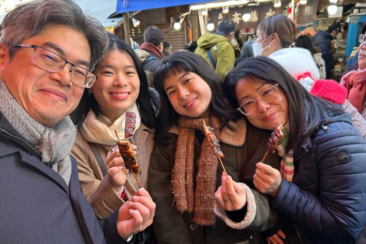 Christmas Magic in Tokyo! Private & Family-Friendly Walking Tour — photo 8