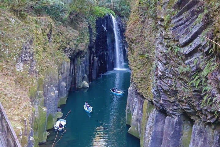 Takachiho Gorge and Mount Aso Scenic Day Tour — photo 2