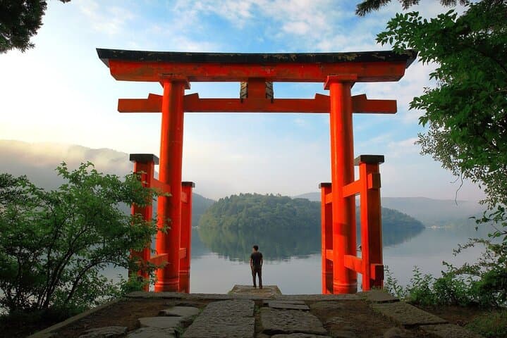 Mt. Fuji & Hakone Tour Lake Ashi, Owakudani & Ropeway Adventure — photo 2