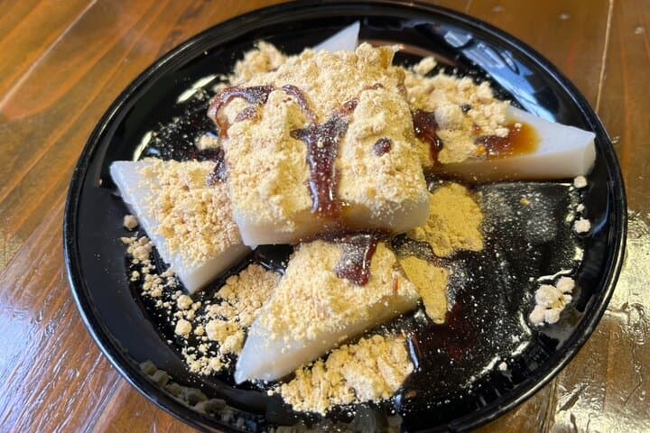 Ikegami Honmonji Temple Walking Tour in Tokyo — photo 12