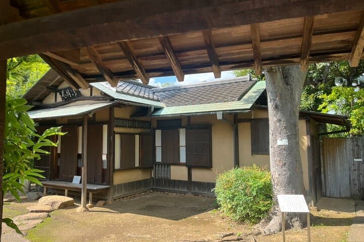Ikegami Honmonji Temple Walking Tour in Tokyo — photo 20