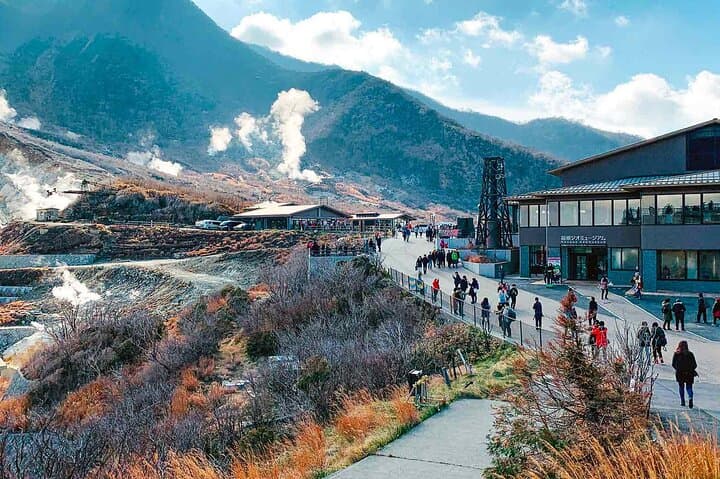 Mt. Fuji & Hakone Tour Lake Ashi, Owakudani & Ropeway Adventure — photo 3